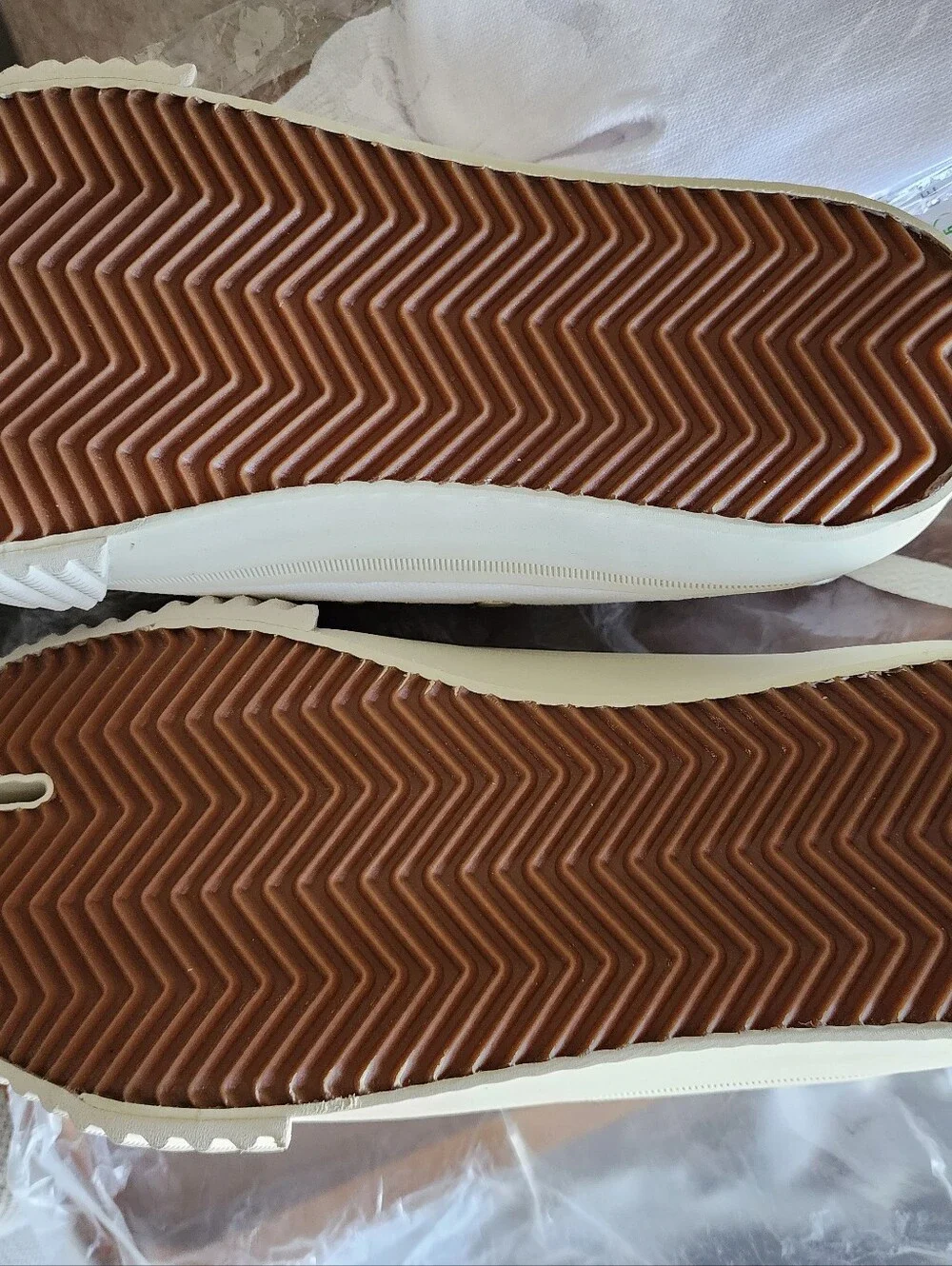 Authentic Maison Margiela Tabi Womens's Low-top Canvas Sneakers